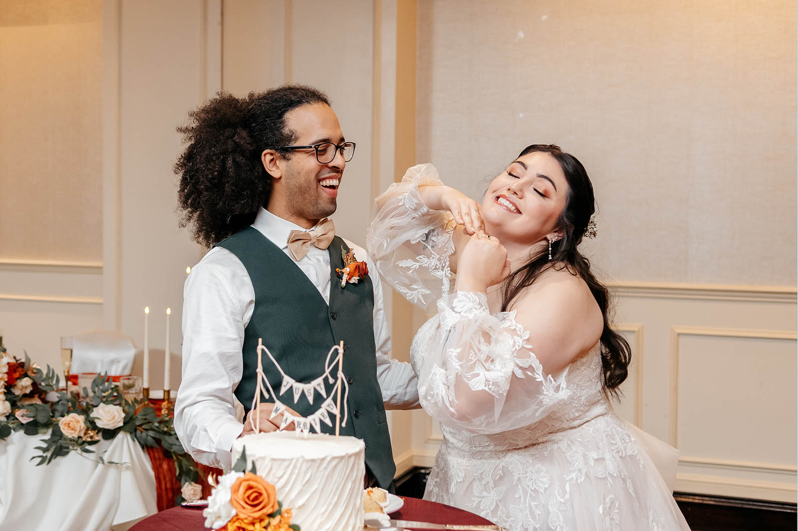 delaney-house-wedding-reception-ballroom-holyoke-bride-groom-cake-cutting